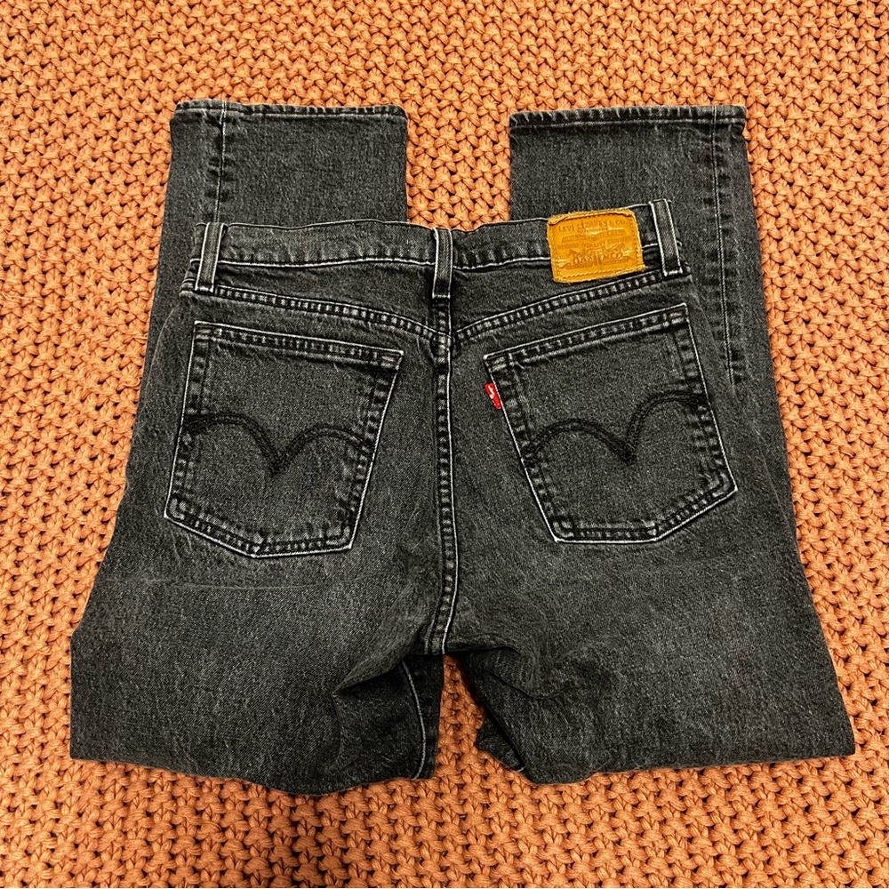 Levi's Women’s Black Denim Jeans - Classic Straight & Cropped Fit
